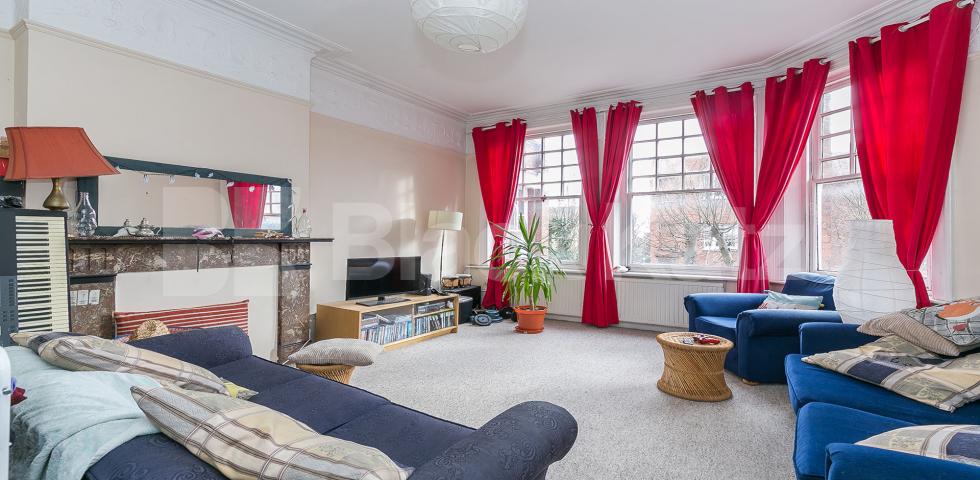 			NEW INSTRUCTION!, 3 Bedroom, 1 bath, 1 reception Flat			 Linden Mansions, Hornsey Lane, Highgate
